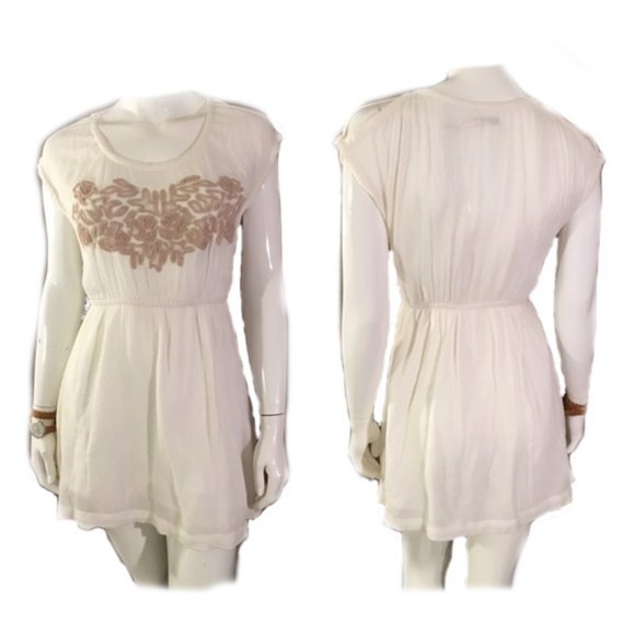 Kimchi Blue Cold Shoulder Beaded Dress Size Medium - Picture 14 of 14